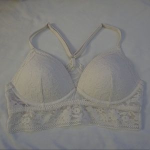 Victoria’s Secret White Lace Bra in Size Medium